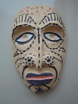 pomalowana maska gliniane