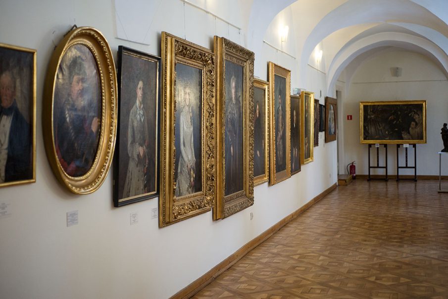 Fragment ekspozycji "Galeria Malarstwa "