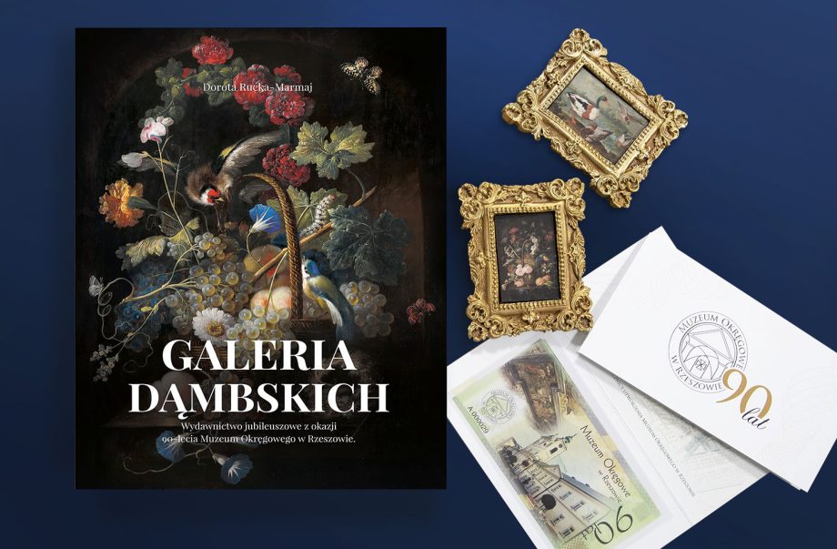 Katalog "Galeria Dąmbskich", magnezy z reprodukcjami obrazów, bilet pamiątkowy 90 lat Muzeum Okręgowego