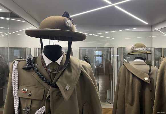 Fragment wystawy WOJSKOWY SZYK, CZYLI JAK NA DEFILADZIE