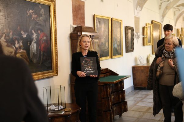 Oprowadzanie kuratorskie po Galerii Dąmbskich
