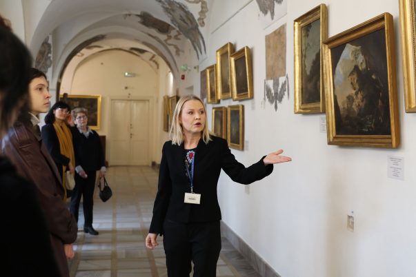 Oprowadzanie kuratorskie po Galerii Dąmbskich