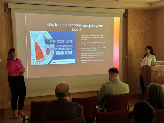 „LUKSUS W SKALI MIKRO" na konferencjach naukowych